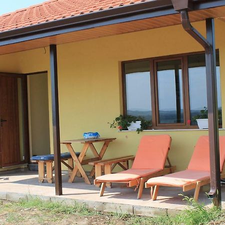 Malavi Guest House Krasen! Comfort&Clean! Luaran gambar