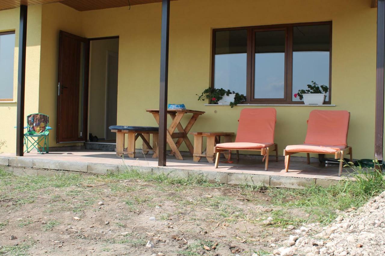 Malavi Guest House Krasen! Comfort&Clean! Luaran gambar
