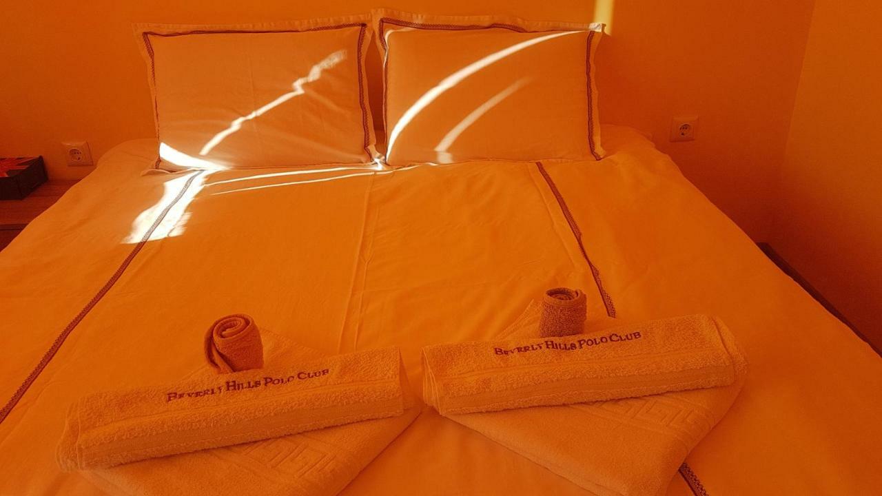 Malavi Guest House Krasen! Comfort&Clean! Luaran gambar