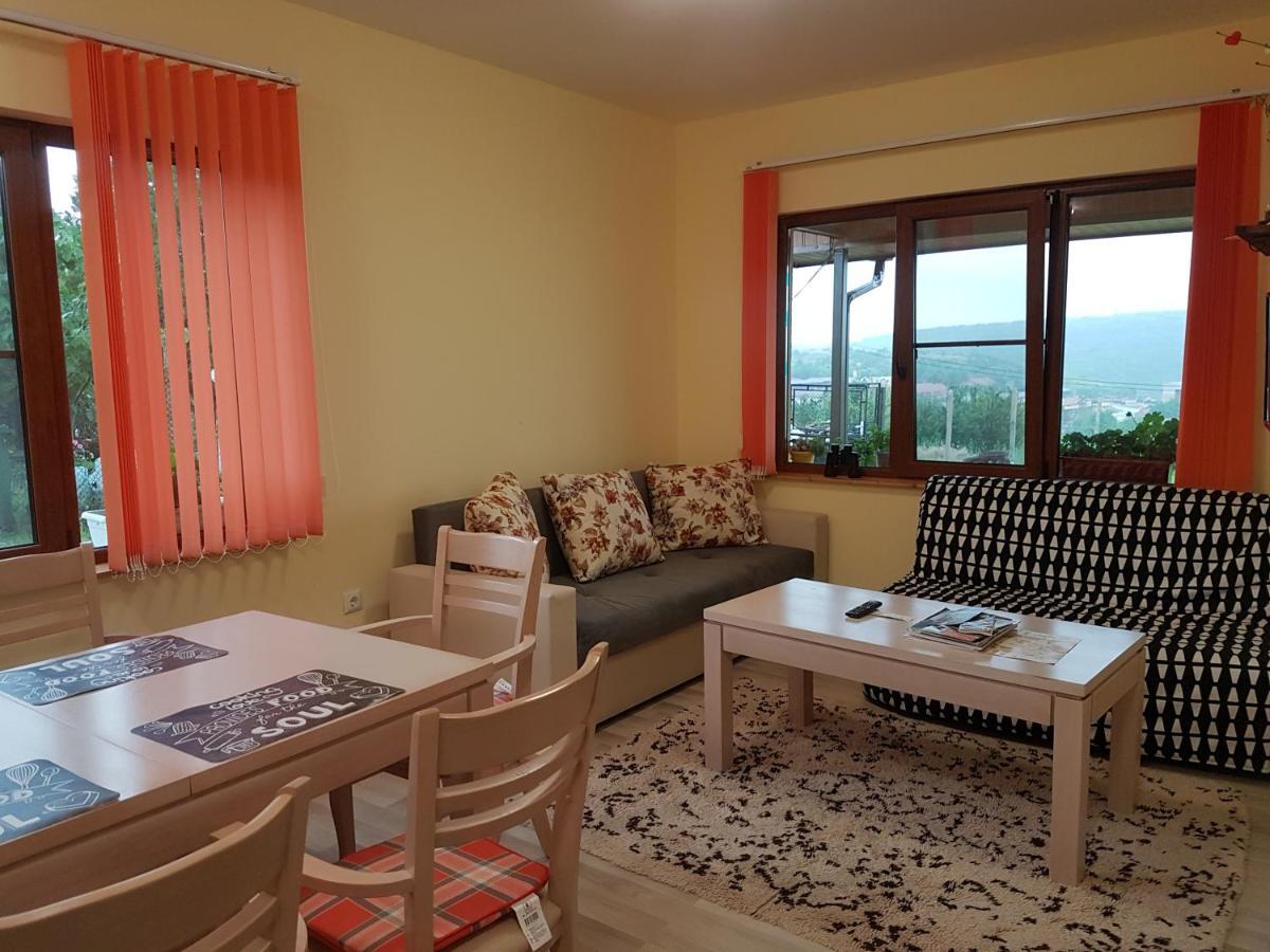 Malavi Guest House Krasen! Comfort&Clean! Luaran gambar
